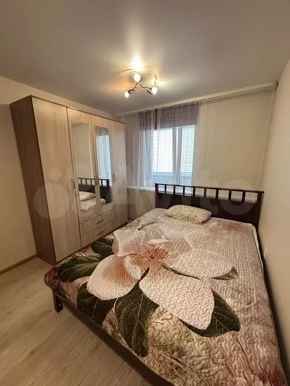 1-к. квартира, 40 м, 1/10 эт. - Фото 1