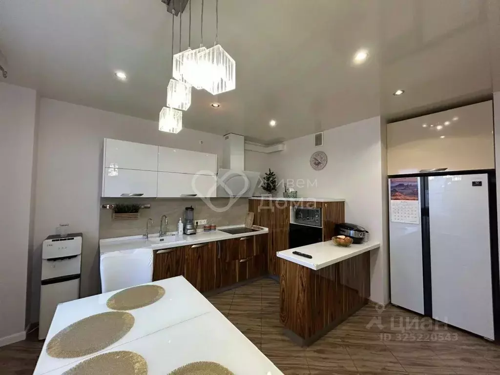 3-к кв. Волгоградская область, Волгоград Пугачевская ул., 20 (108.9 м) - Фото 1