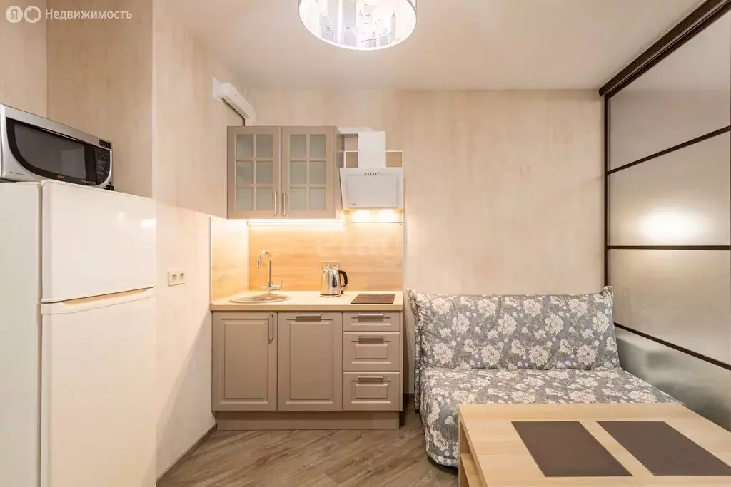 Квартира-студия: Тюмень, улица Дмитрия Менделеева, 2 (30.8 м) - Фото 2