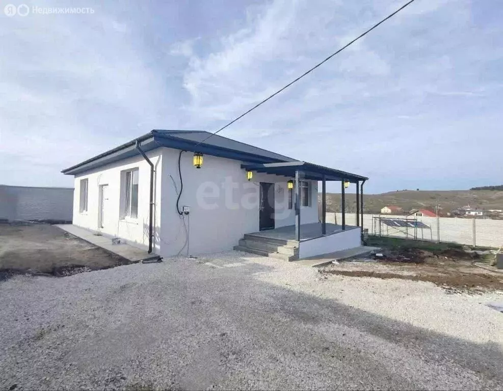 Дом в Трудовское сельское поселение, село Строгоновка, Вишнёвая улица ... - Фото 1