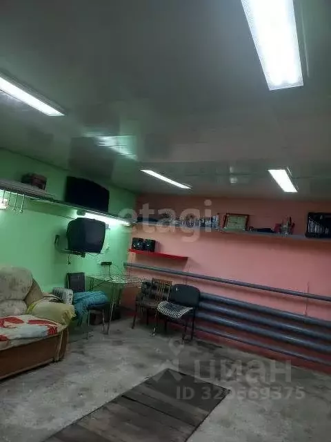 Гараж в Саха (Якутия), Якутск ул. 50 лет Советской Армии, 1 (28 м) - Фото 1