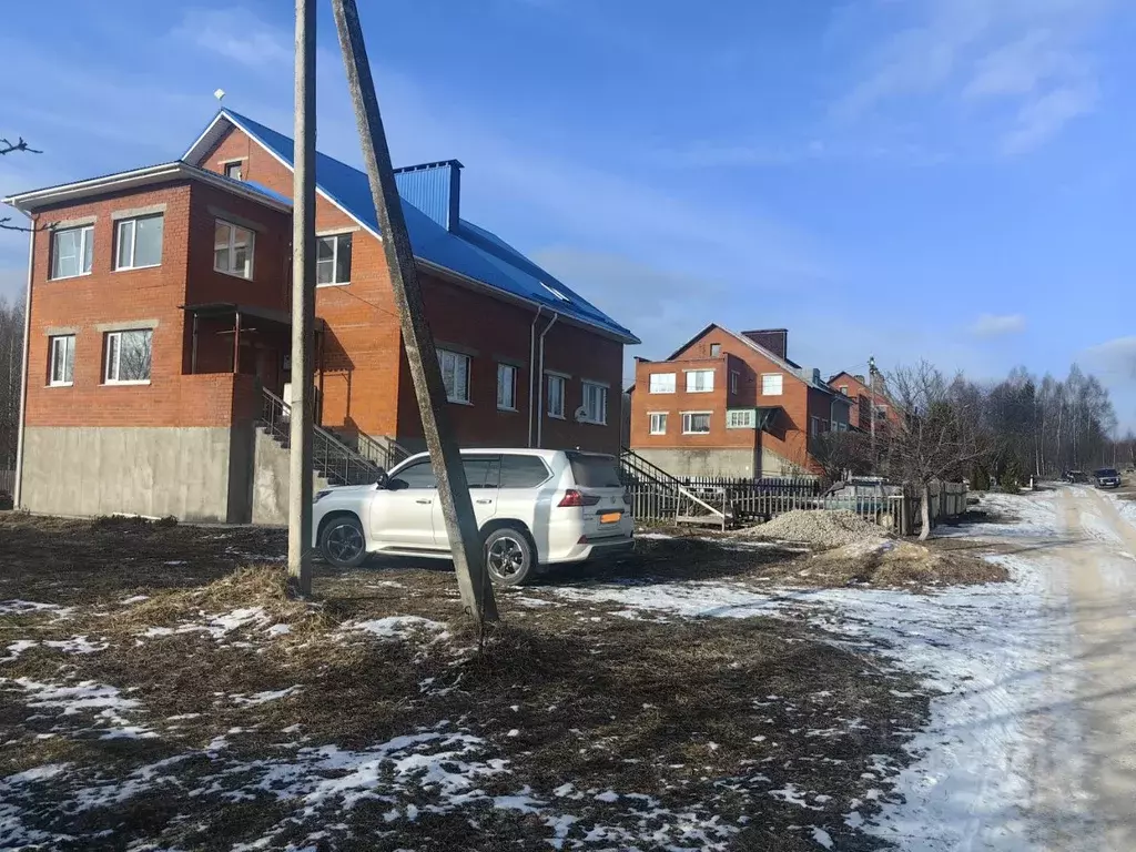 Таунхаус в Калужская область, Дзержинский район, Угорское с/пос, д. ... - Фото 2