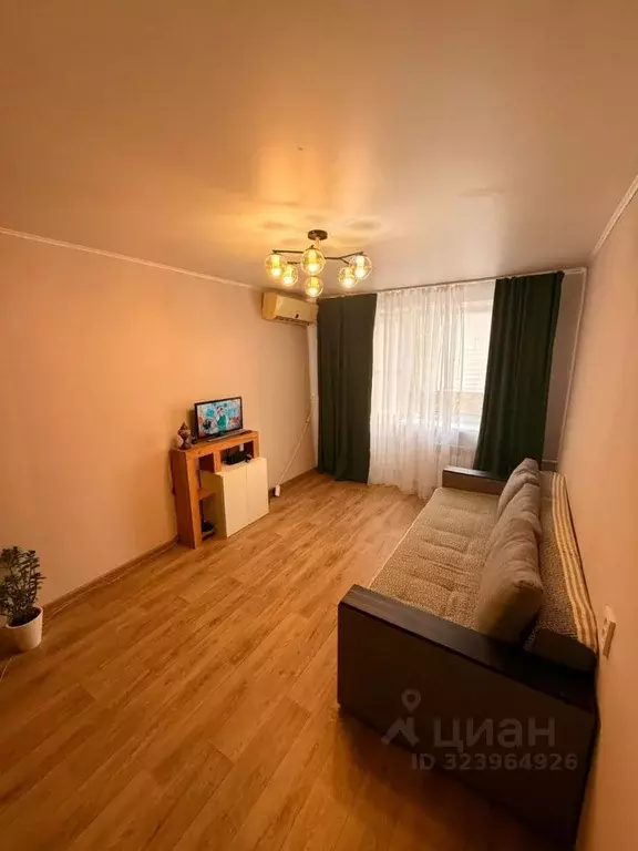 2-к кв. Астраханская область, Астрахань просп. Бумажников, 6 (45.0 м) - Фото 2