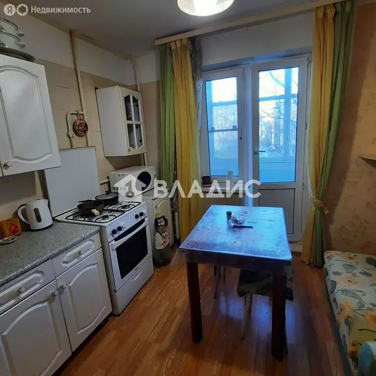 2-комнатная квартира: Кириши, улица Нефтехимиков, 10 (53 м) - Фото 1