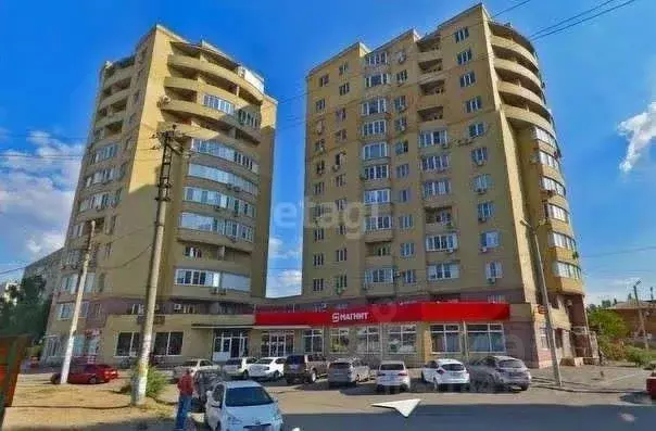 1-к кв. Астраханская область, Астрахань пл. Карла Маркса, 3к1 (50.4 м) - Фото 0