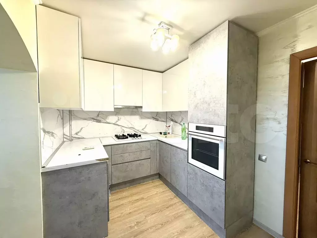 1-к. квартира, 38 м, 7/10 эт. - Фото 0