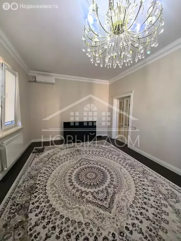 3-комнатная квартира: Нальчик, улица Пушкина, 77 (116 м) - Фото 1