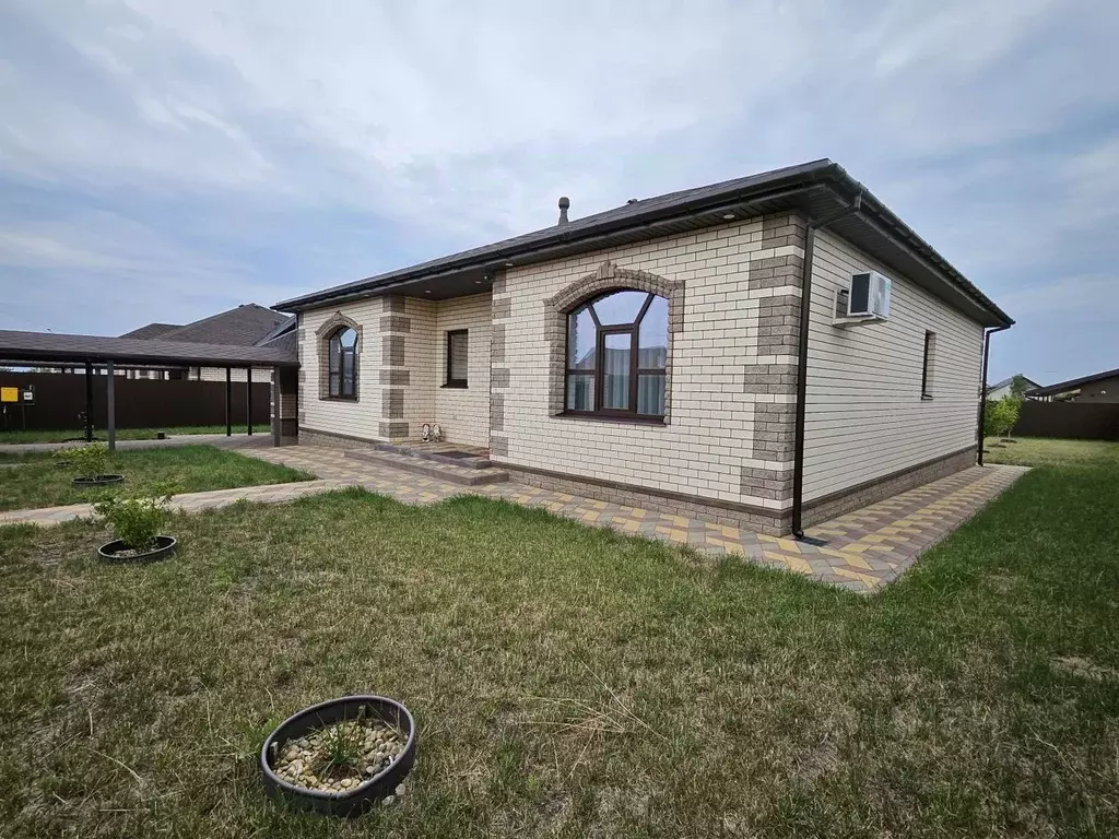 Дом в Белгородская область, Белгородский район, Тавровское с/пос, с. ... - Фото 1