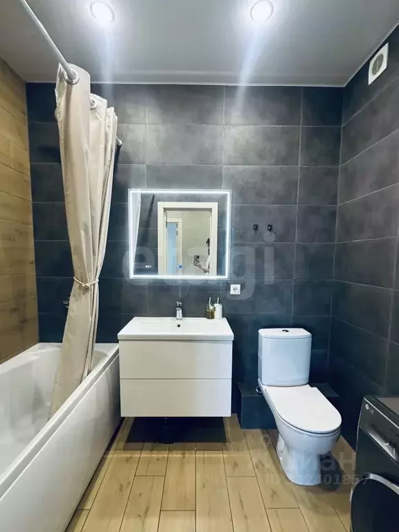 2-к кв. Татарстан, Казань ул. Азата Аббасова, 7 (66.3 м) - Фото 1