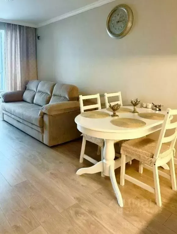 1-к кв. Башкортостан, Уфа Коммунистическая ул., 98/1 (51.4 м) - Фото 1