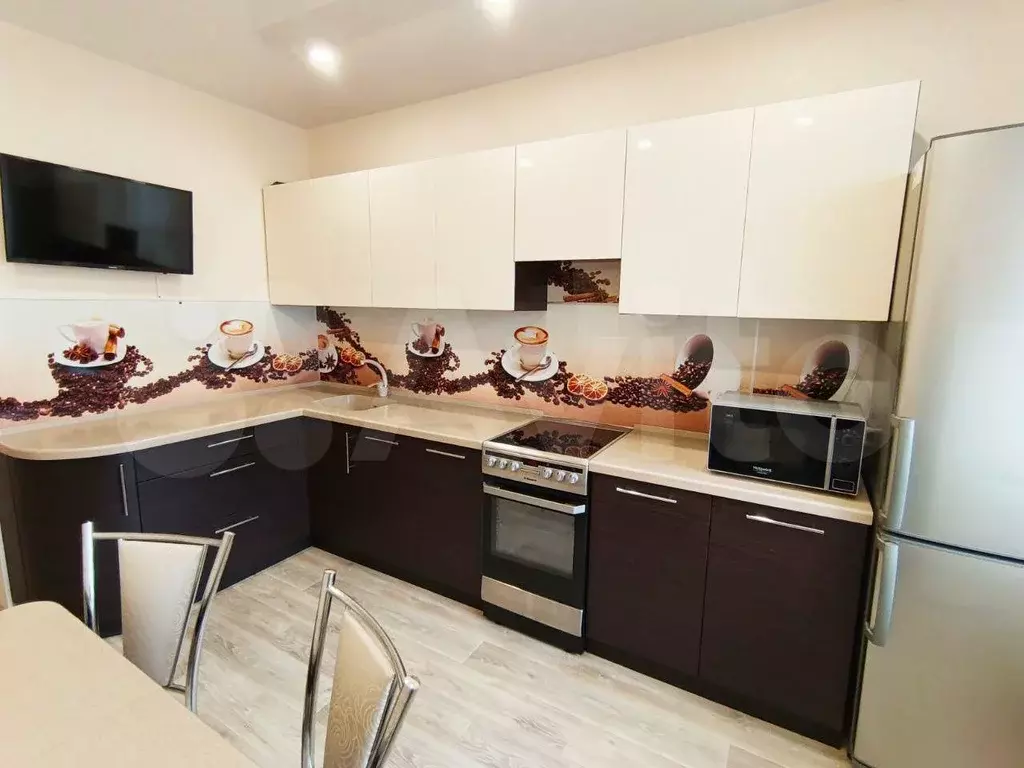 2-к. квартира, 60 м, 5/17 эт. - Фото 1
