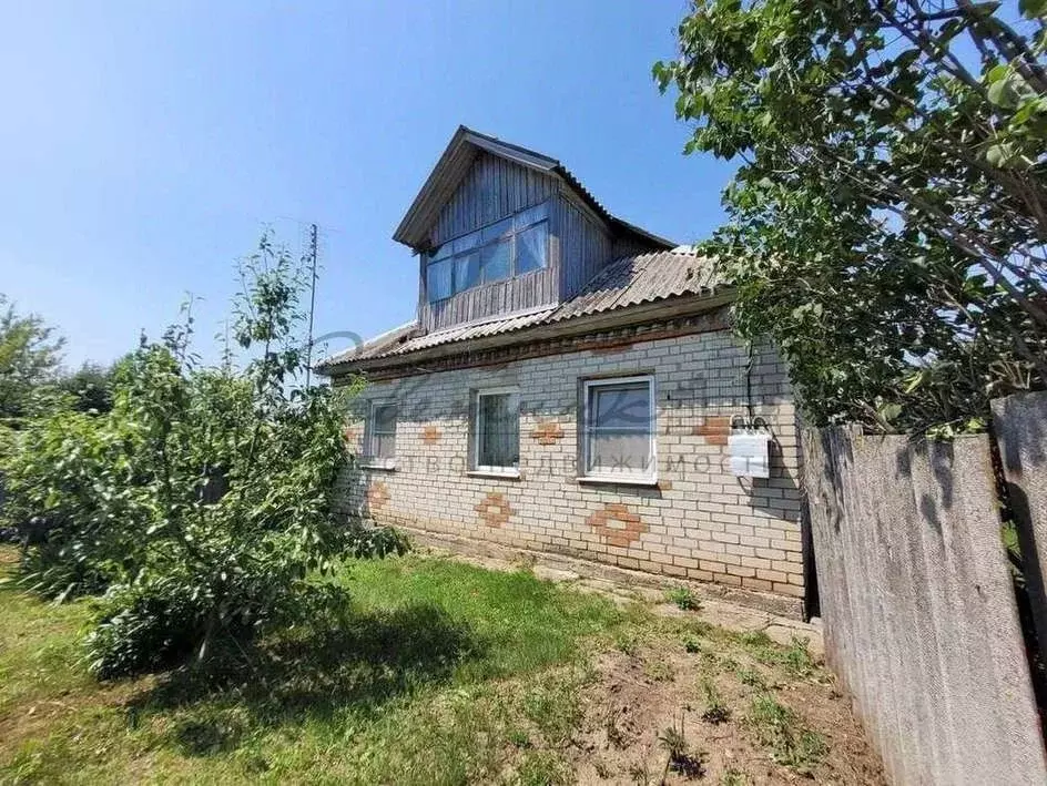 Дом в Белгородская область, Старооскольский городской округ, с. ... - Фото 1