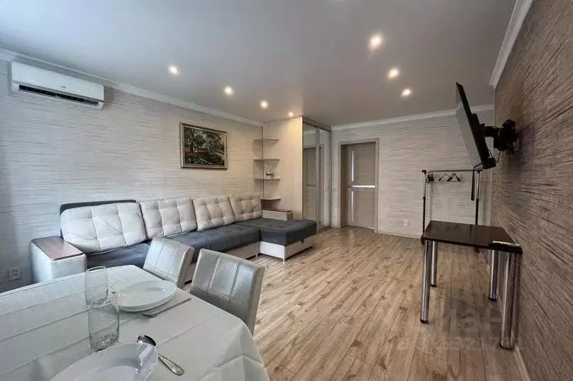 2-к кв. Кемеровская область, Кемерово просп. Ленина, 63 (43.0 м) - Фото 1