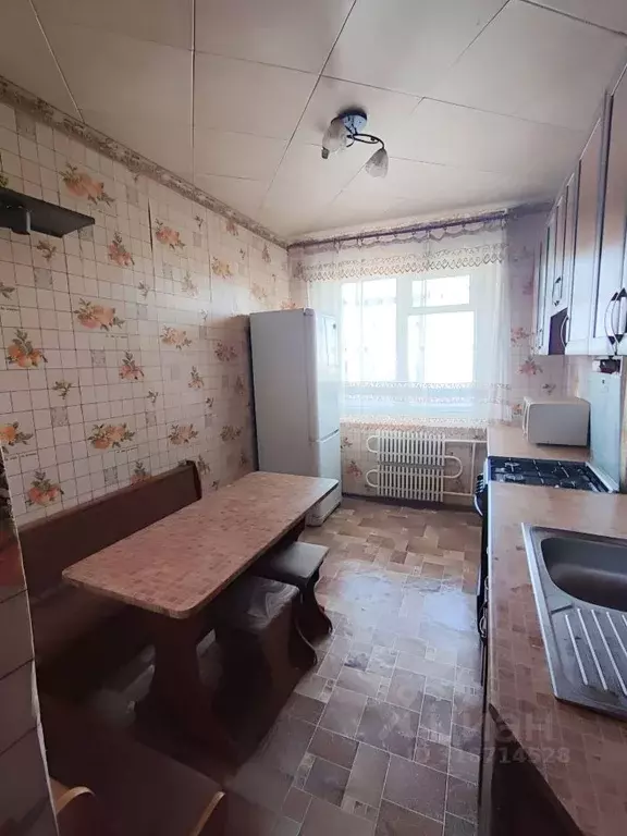 2-к кв. Волгоградская область, Волгоград бул. 30-летия Победы, 66 ... - Фото 0