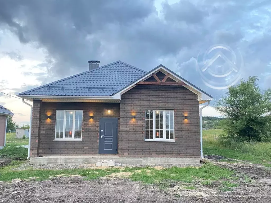 Дом в Воронежская область, Семилукский район, с. Девица Первомайская ... - Фото 1