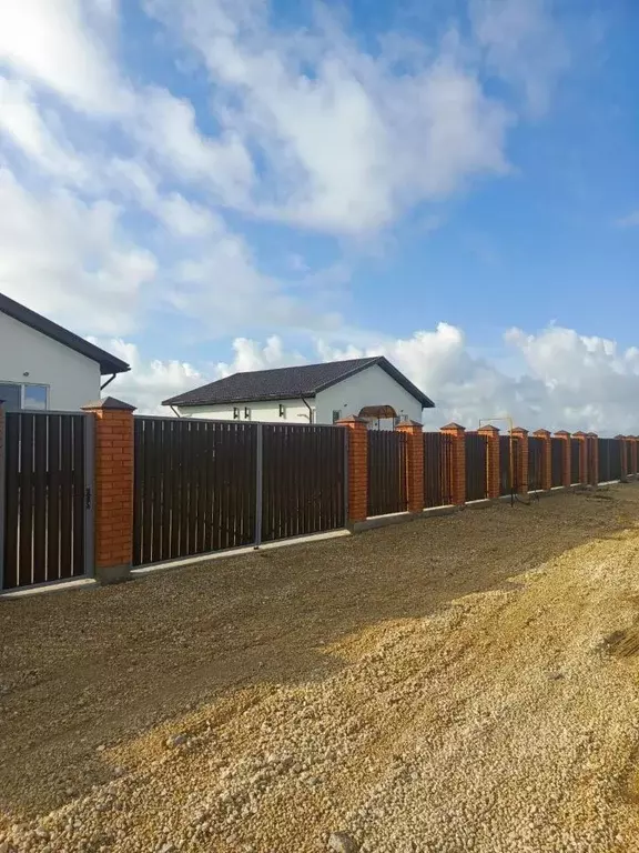 Дом в Краснодарский край, Темрюкский район, Новотаманское с/пос, пос. ... - Фото 1