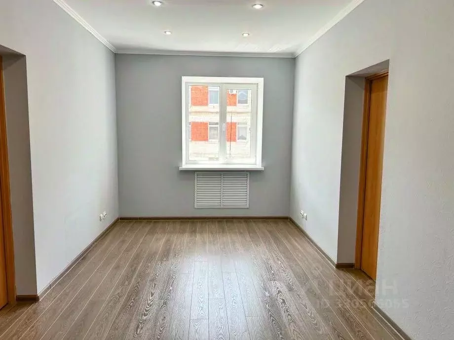 Офис в Саратовская область, Саратов ул. Танкистов, 84 (54 м) - Фото 1