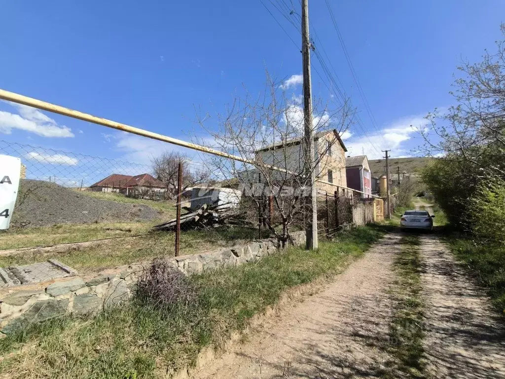 Участок в Крым, Симферопольский район, Перовское с/пос, Овощевод СПК  ... - Фото 2