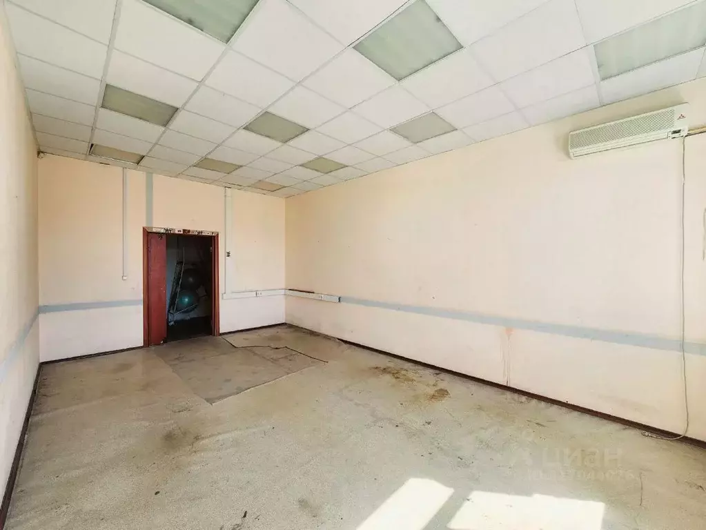Помещение свободного назначения в Санкт-Петербург наб. Обводного ... - Фото 1