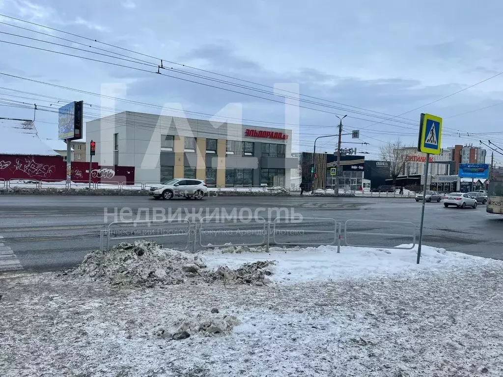 Торговая площадь в Челябинская область, Челябинск Комсомольский ... - Фото 1