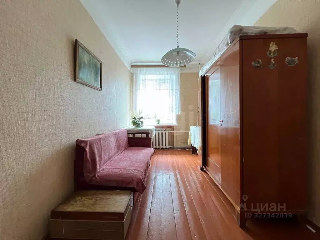 3-к кв. Брянская область, Брянск Белые Берега пгт, ул. Карла Маркса, 9 ... - Фото 1