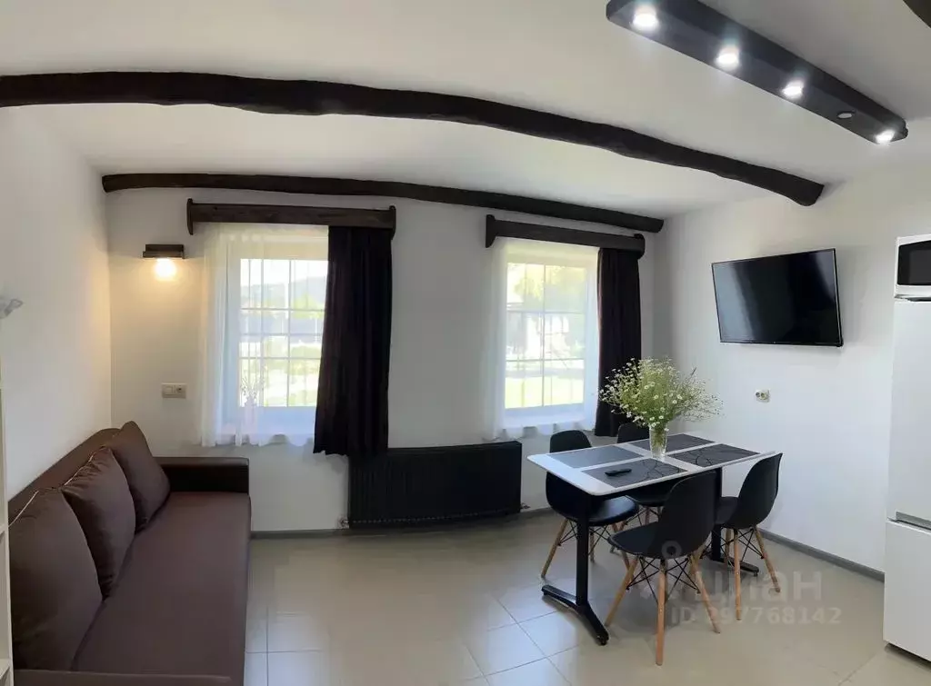 Комната Адыгея, Майкопский район, Даховская ст-ца Набережная ул., 14 - Фото 1