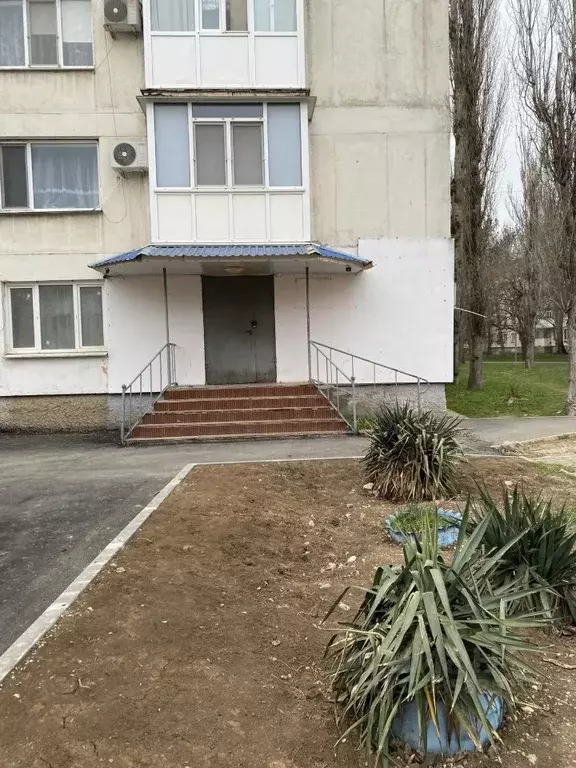 Помещение свободного назначения в Крым, Армянск ул. Железнодорожная, 3 ... - Фото 1