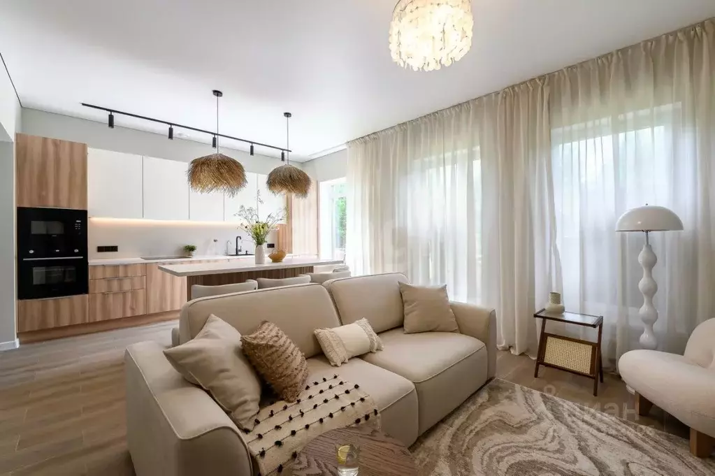 Дом в Свердловская область, Сысертский муниципальный округ, Исеть ... - Фото 1