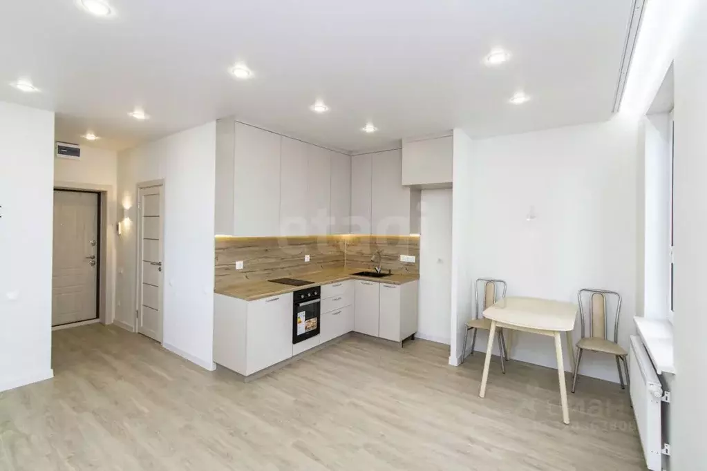 Студия Тюменская область, Тюмень Новгородская ул., 1 (27.6 м) - Фото 1