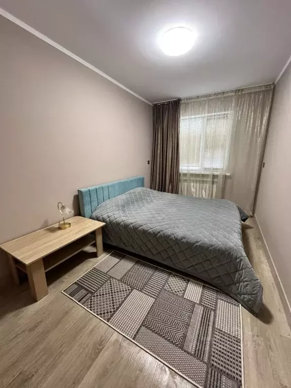 3-к кв. Оренбургская область, Оренбург проезд Светлый, 3 (65.0 м) - Фото 1