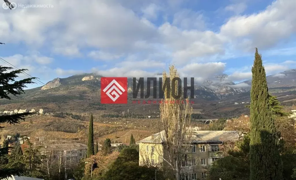 3-комнатная квартира: Гурзуф, улица Соловьёва, 3 (65 м) - Фото 2