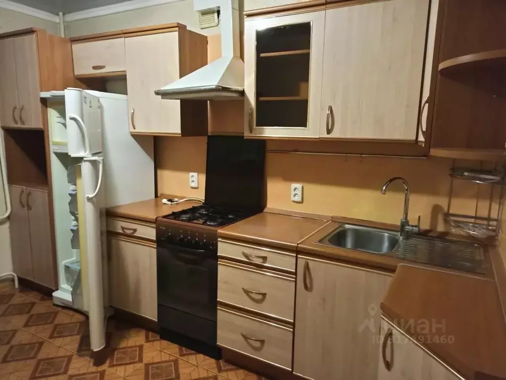 2-к кв. Курская область, Курск Орловская ул., 1 (49.0 м) - Фото 0