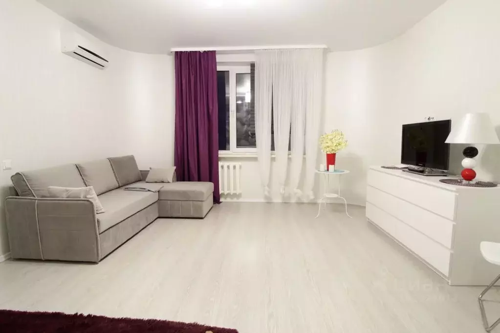 1-к кв. Самарская область, Самара ул. Академика Платонова, 8 (60.0 м) - Фото 1