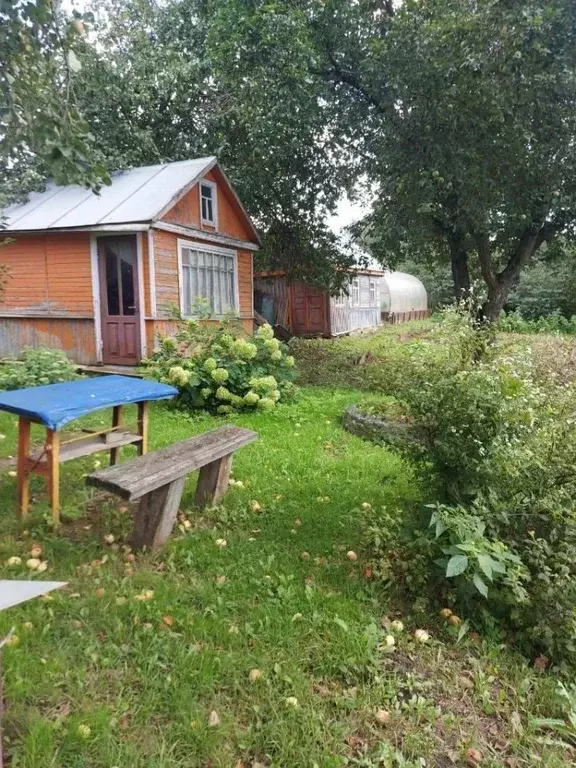 Дом в Калужская область, Дзержинский муниципальный округ, Полотняный ... - Фото 1