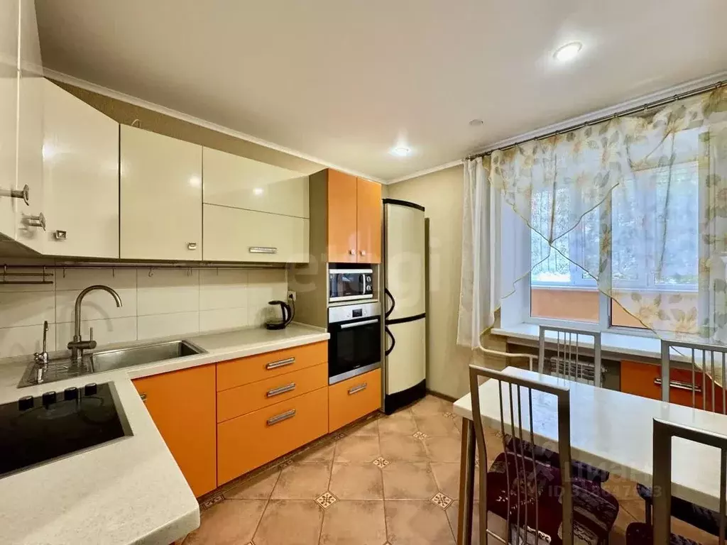 2-к кв. Тюменская область, Тюмень ул. Седова, 19 (51.0 м) - Фото 1