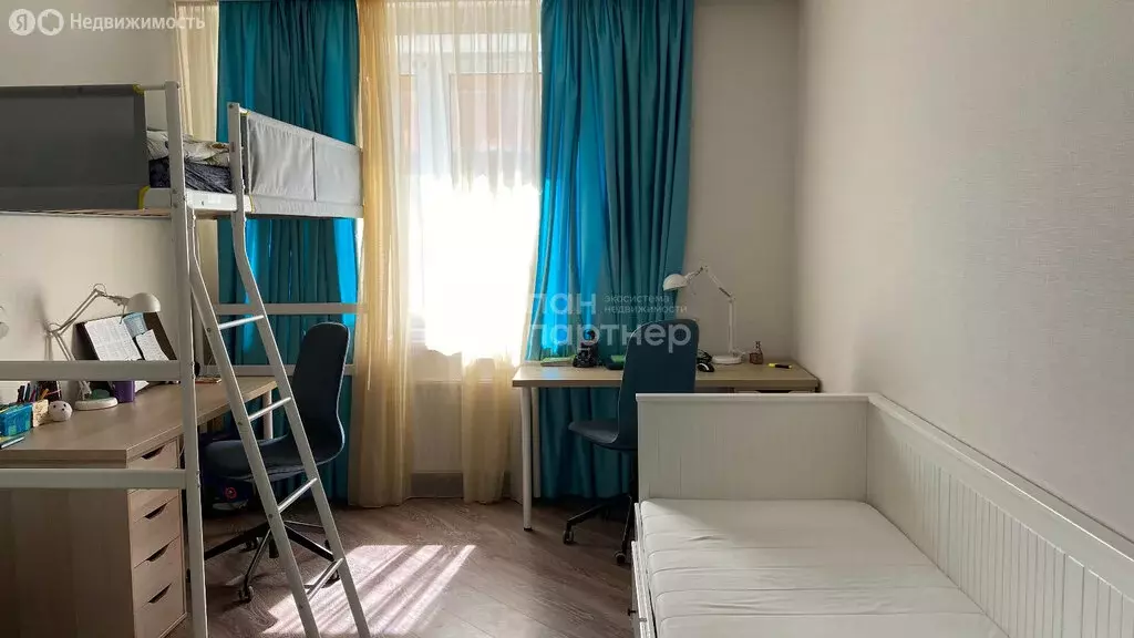 3-комнатная квартира: Санкт-Петербург, улица Брянцева, 13к1 (80.2 м) - Фото 0