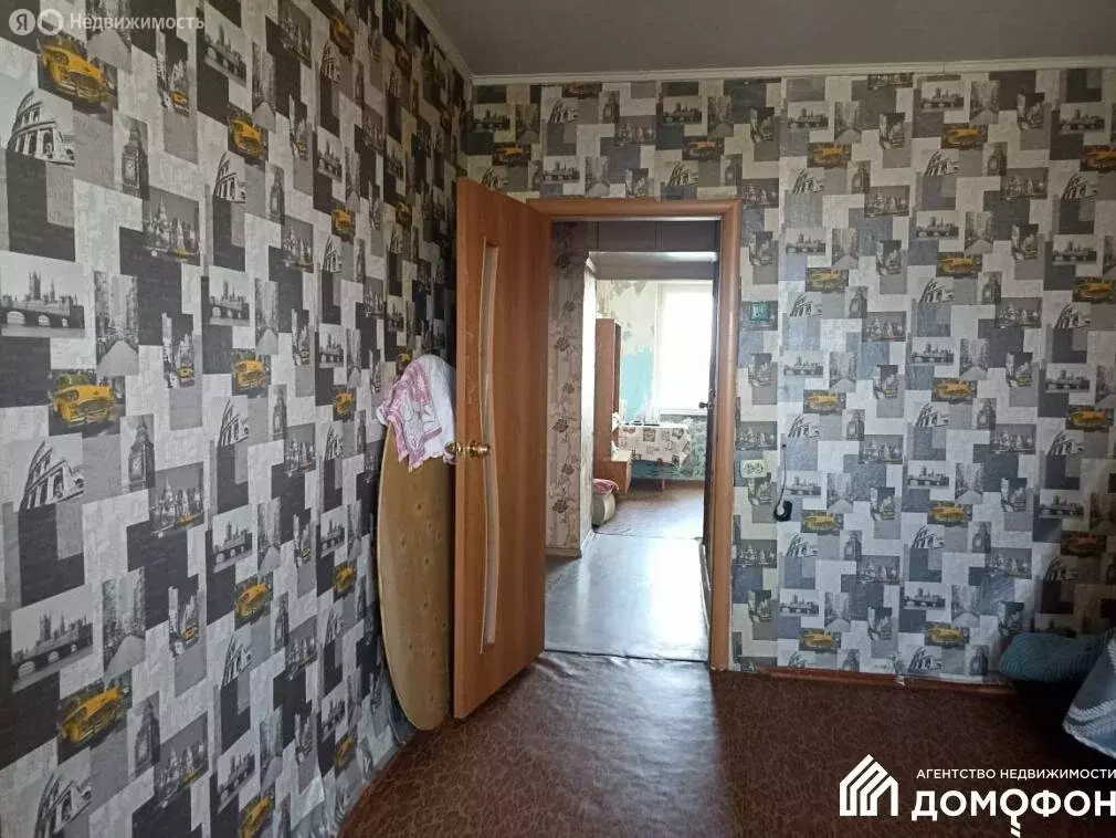 3-комнатная квартира: Омск, 6-й микрорайон, Зелёный бульвар, 4 (66.6 ... - Фото 1