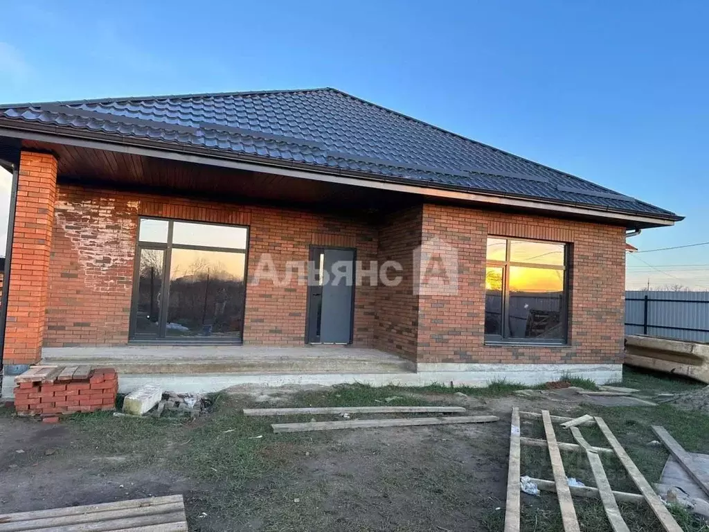 Дом в Краснодарский край, Усть-Лабинск Крымская ул. (83 м) - Фото 1