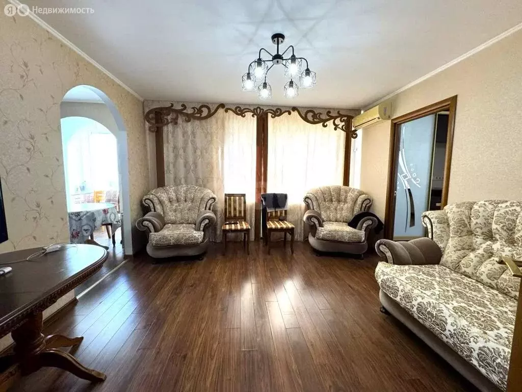 3-комнатная квартира: Симферополь, Ростовская улица, 4 (63.9 м) - Фото 1