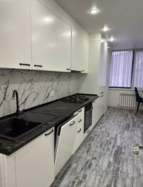 3-к кв. Краснодарский край, Туапсе ул. Портовиков, 21 (79.0 м) - Фото 1