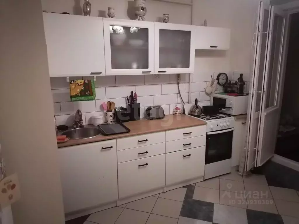 2-к кв. Саха (Якутия), Якутск 202-й мкр, 17 (55.0 м) - Фото 0