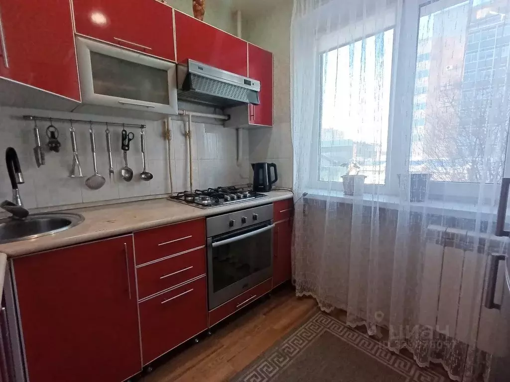 3-к кв. Чувашия, Чебоксары ул. 50 лет Октября, 4 (62.0 м) - Фото 0