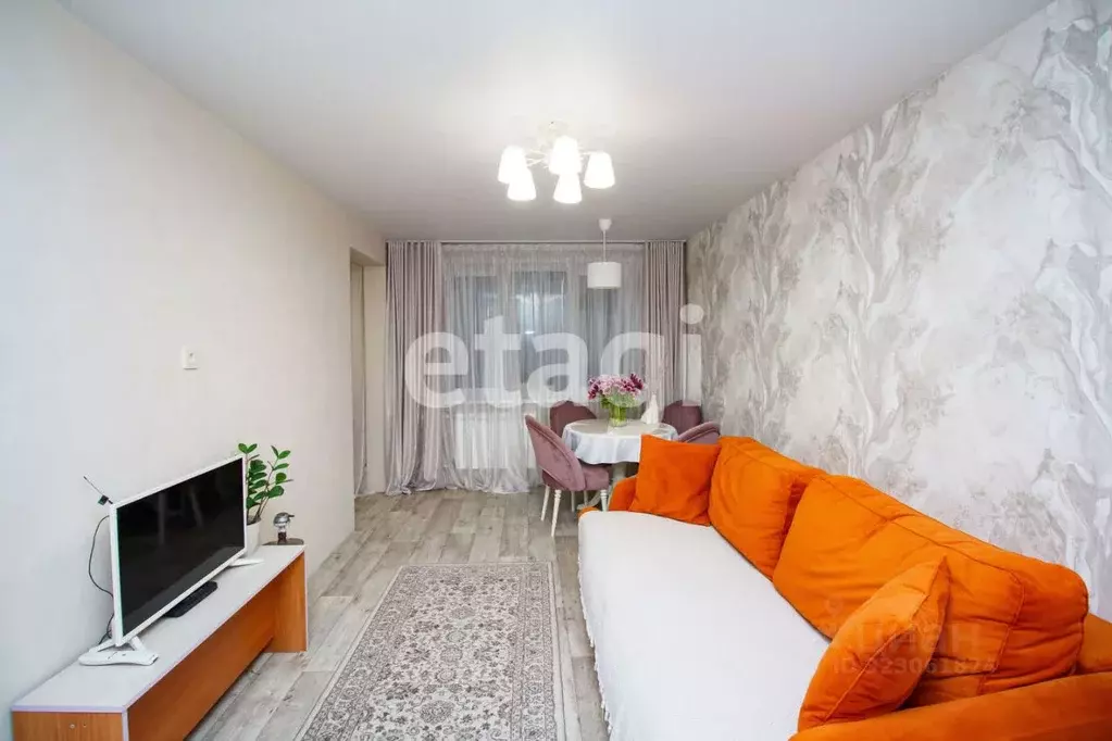 3-к кв. Красноярский край, Красноярск Семафорная ул., 183 (60.6 м) - Фото 1