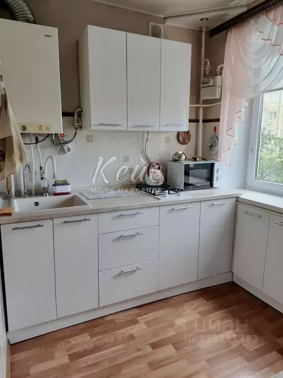 2-к кв. Крым, Феодосия ул. Гарнаева, 66 (40.9 м) - Фото 1