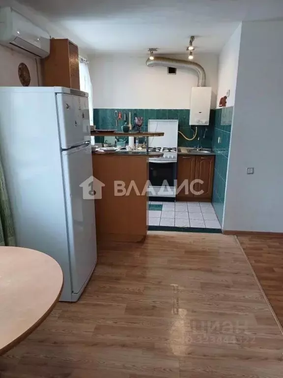 2-к кв. Волгоградская область, Волгоград ул. Рокоссовского, 32 (43.9 ... - Фото 2