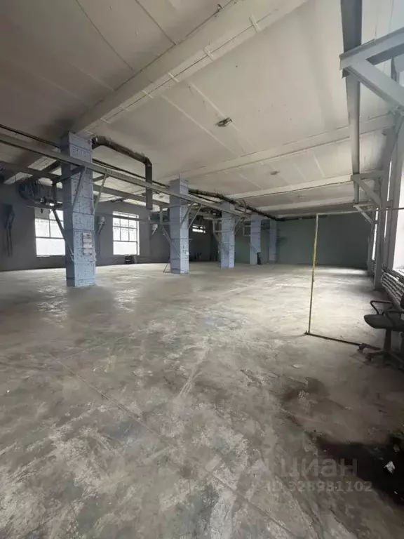 Помещение свободного назначения в Ленинградская область, Коммунар г. ... - Фото 2