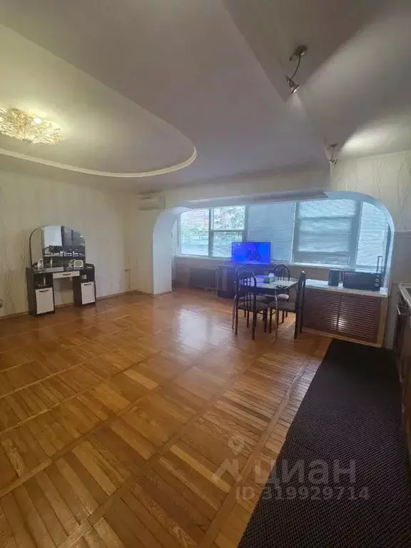 3-к кв. Приморский край, Владивосток Светланская ул., 183 (70.0 м) - Фото 0