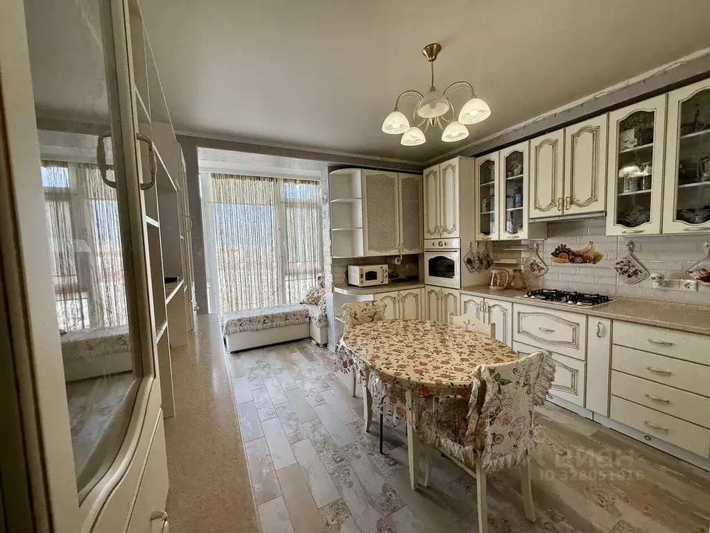 2-к кв. Севастополь просп. Октябрьской Революции, 20 (67.0 м) - Фото 1