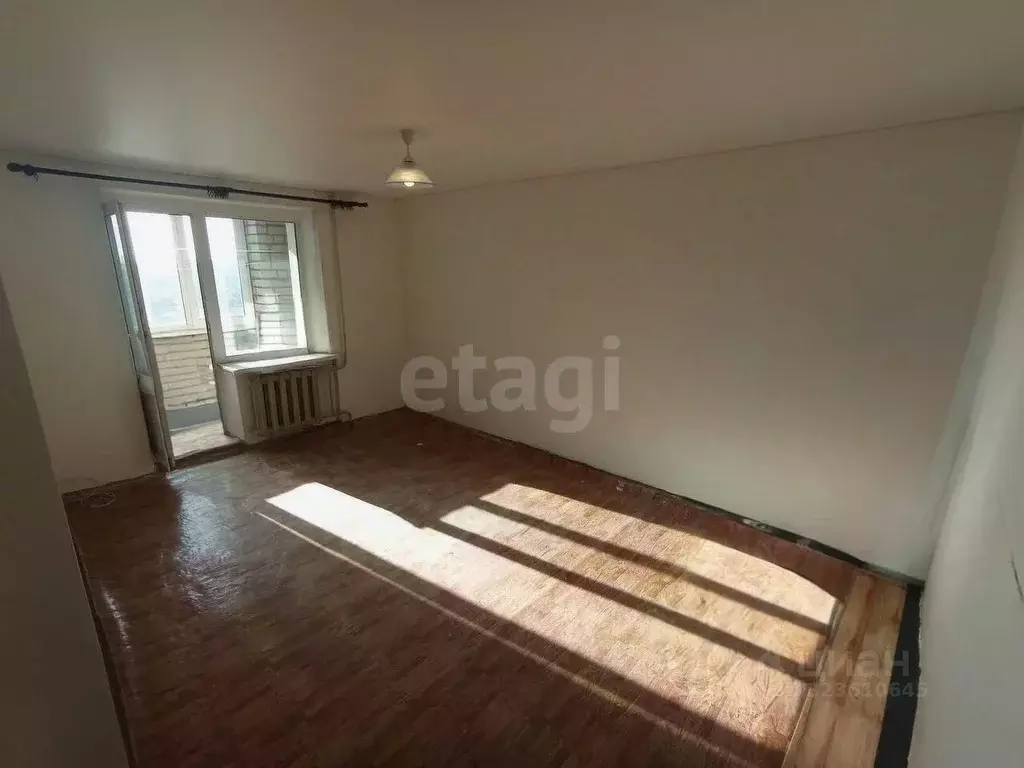 1-к кв. Брянская область, Брянск пер. Литвинова, 1 (37.7 м) - Фото 1