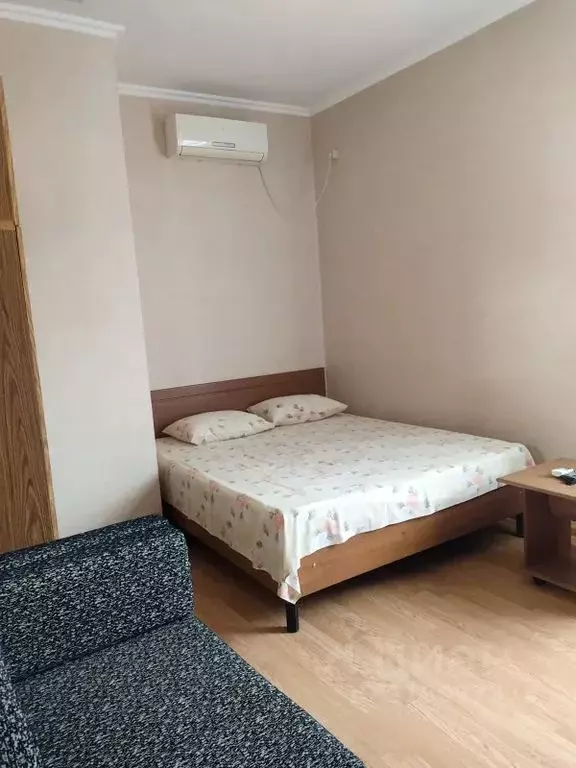 Комната Краснодарский край, Геленджик ул. Розы Люксембург, 45 - Фото 0